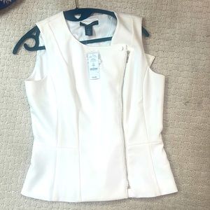 NWT White House Black Market sz 2 cream vest w gold accents.